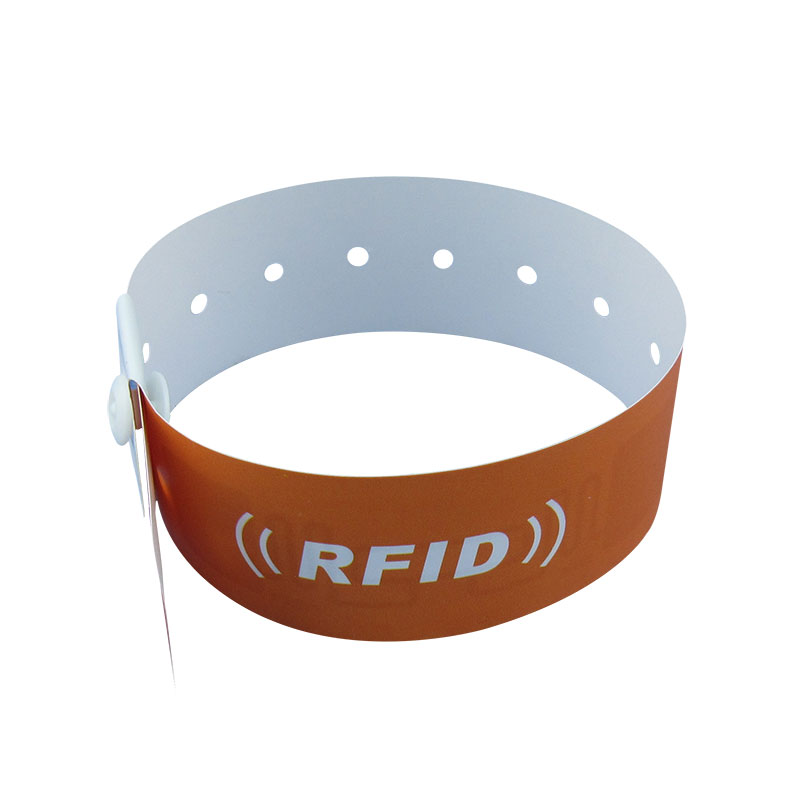 Sự khác biệt giữa dây đeo cổ tay RFID và dây đeo tay nhận dạng là gì?